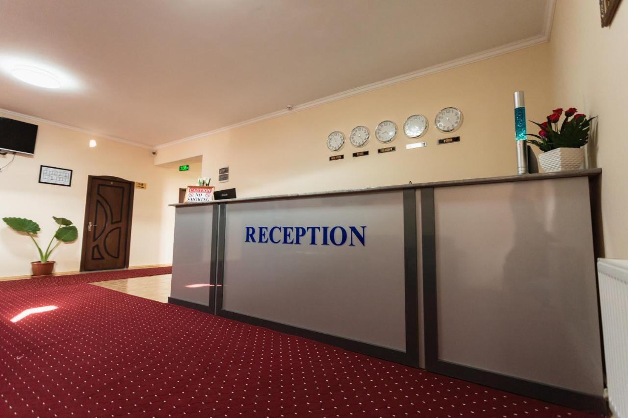 Orom Hotel Fergana Luaran gambar